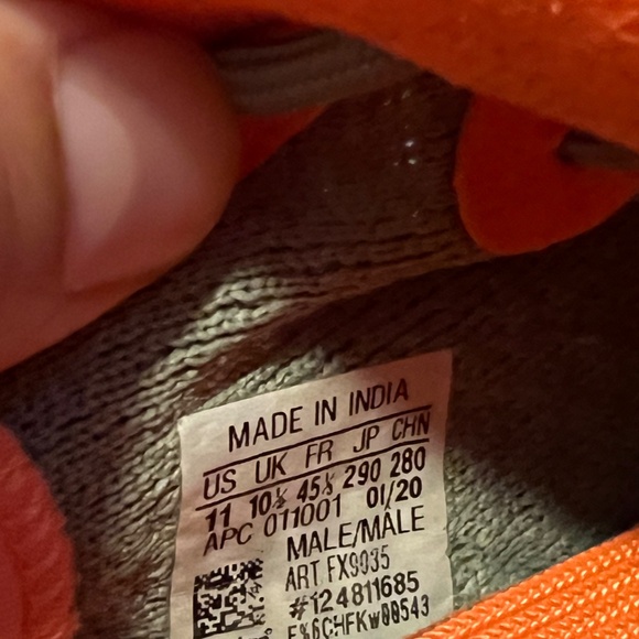 Adidas Yeezy Boost 350 V2 Desert Sage Size 11 Mens - Picture 6 of 8